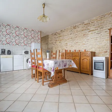 Vintage In Nouart, Cleaning Included بيت للعطل